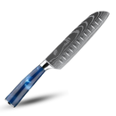 Faca japonesa azul Atlântico Turwho, utensílio de cozinha com lâmina azul, destaque na imagem.|