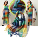 Echarpe de inverno feminina com estampa xadrez, feita pela marca Oem, tecido macio e elegante para dias frios.