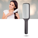 Escova de cabelo autolimpante Oenbopo para massagem do couro cabeludo, com design roxo e cerdas suaves para cuidado capilar.