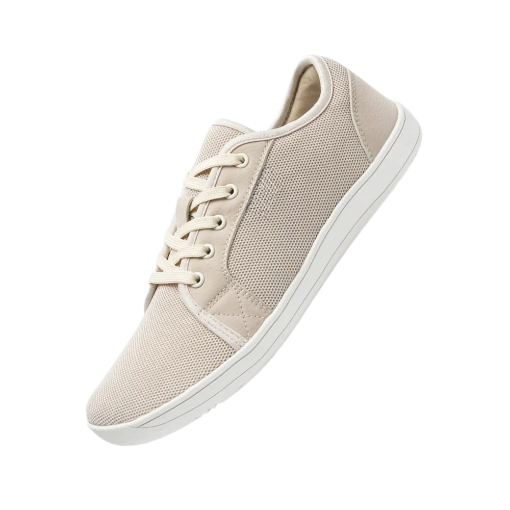 Sapatos de caminhada confortáveis e amplos da Cerythrina, modelo bege com design aberto para maior conforto.