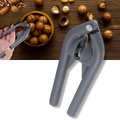 Casse-nozes otimizado da Namotu, utensílio de cozinha para abrir nozes facilmente, com design compacto e ergonômico.