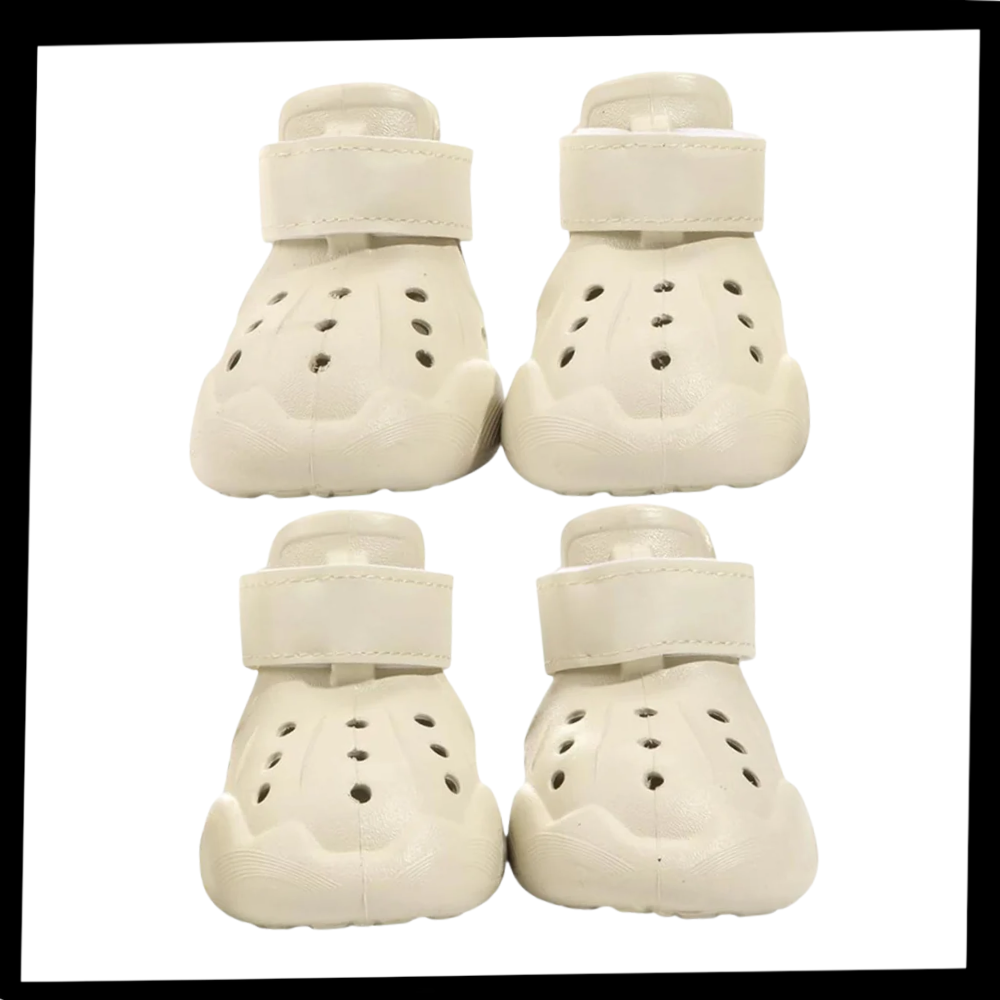 Botinas de proteção para patas de cachorro da Sodial, acessório para evitar ferimentos durante passeios ao ar livre.