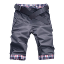Shorts cargo elegantes para homens da Poseidon, modelo preto, com bolsos laterais e ajuste confortável.