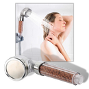 Pommeau de douche ionique à haute pression Rymerce, pièce de plomberie, montrant le design et les jets d'eau.