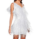 Robe branca com decote em V e detalhes de paetês, estilo slip dress, da marca Mianht, para ocasiões elegantes.