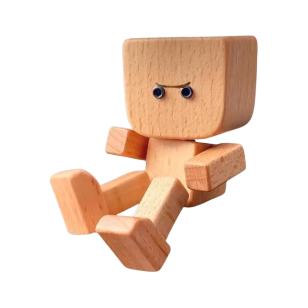 Figurinha de madeira do Homem Frcolor, modelo bobblehead com expressão irritada e olhos semicerrados, estilo divertido e artesanal.