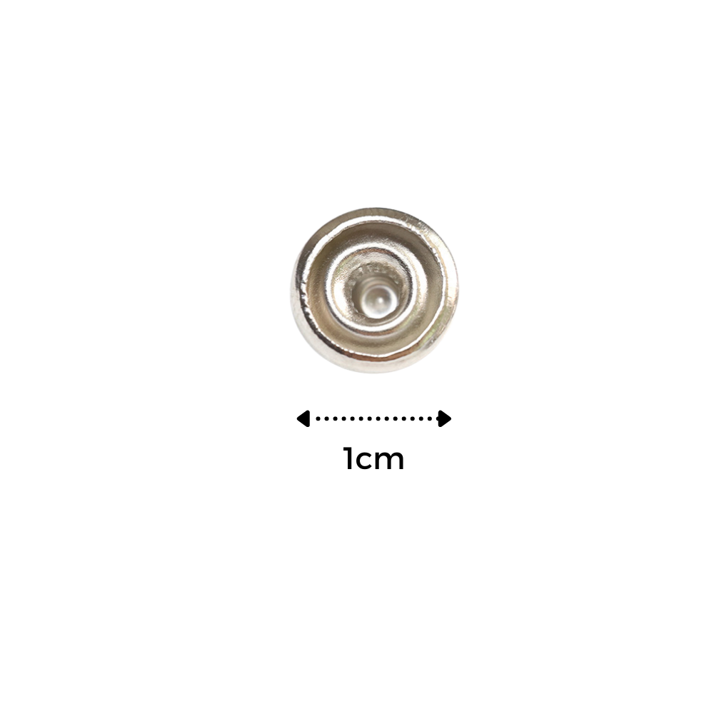 Pack de boutons de pression avec pince de la marque Sharplace pour loisirs créatifs, en gros plan sur les boutons et la pince.
