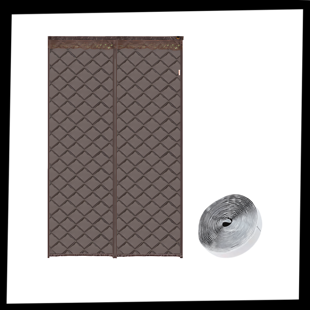 Cortina de porta elegante e térmica da Ozerty França, com design moderno para isolamento eficiente.