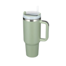 Caneca grande para carro Kowaku com alça, capacidade elevada, design em pistácio, ideal para bebidas em viagens.