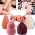 Esponja de maquiagem suave da Wonder Magic, com textura macia e branca para aplicação de cosméticos faciais.
