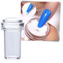 Kit de estamparia em silicone para nail art com grattoir, com detalhes de desenhos e cores vibrantes para decoração de unhas.