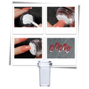 Kit de estamparia em silicone para nail art com raspador, da marca Xelparuc, exibindo os instrumentos para decoração de unhas.