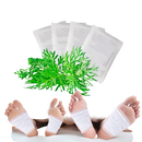 Conjunto de 20 patches naturais detox para pés da Yso, com aparência de patches adesivos transparentes e pequenos para detoxificação.