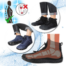 Sapatos de trekking impermeáveis Ownshoe com sola chata, ideais para caminhadas em trilhas e terrenos úmidos.